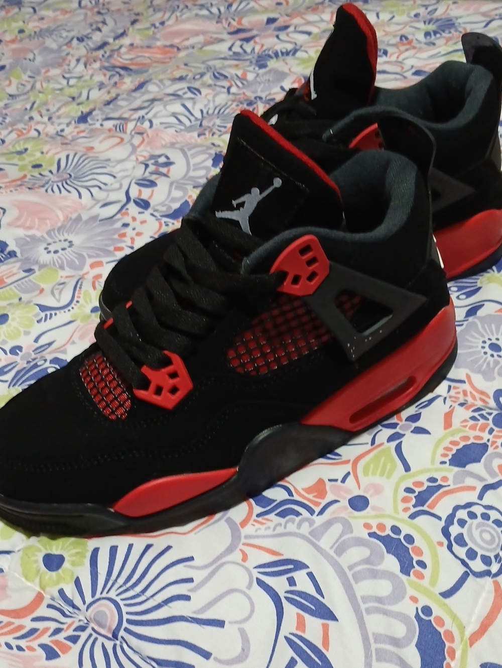 Jordan Retro 4 "Red Thunder"